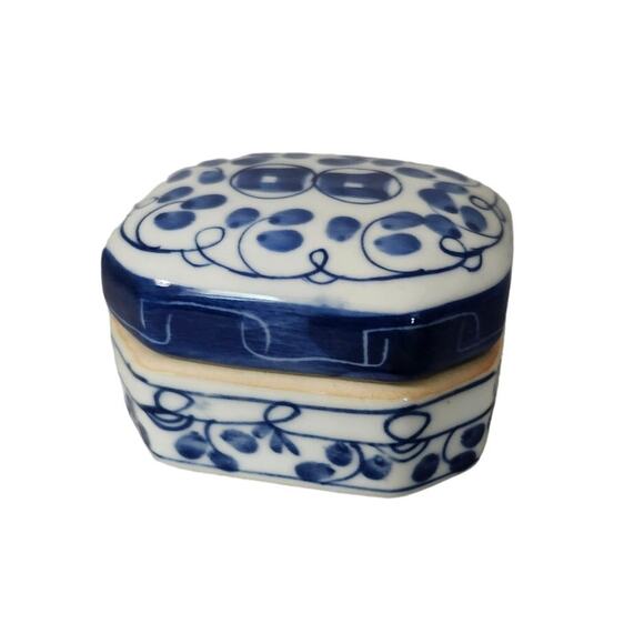 Hand Painted Thailand Vintage Trinket Dish Ceramic Blue White Rectangle - Picture 1 of 9